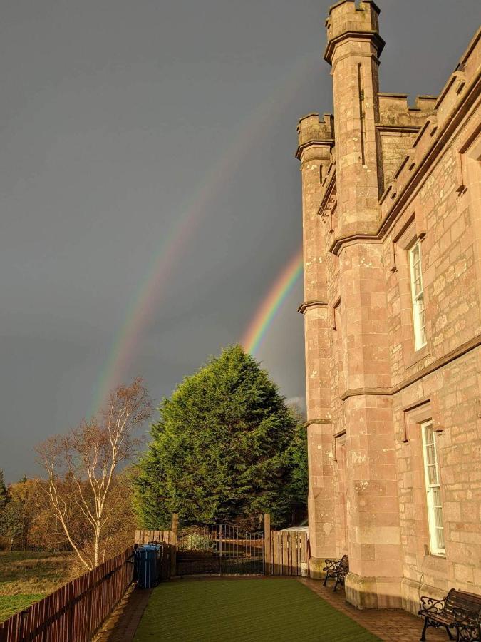 Langhouse Castle Bed And Breakfast Inverkip Kültér fotó