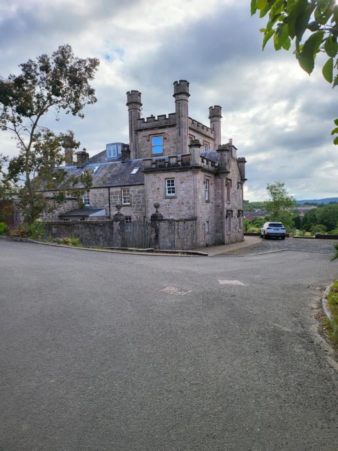 Langhouse Castle Bed And Breakfast Inverkip Kültér fotó